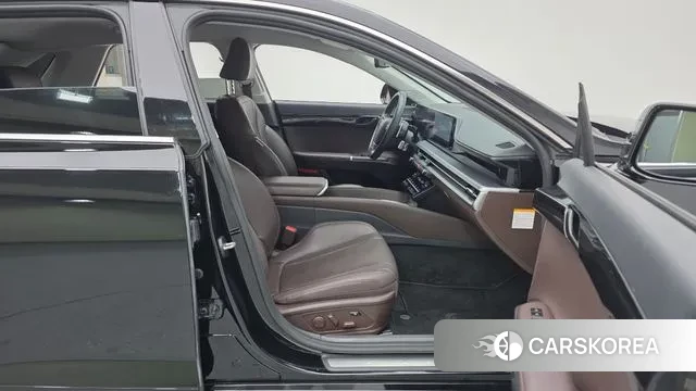 Hyundai Grandeur Hybrid (GN7) 2023 Черный из Кореи, фото 2