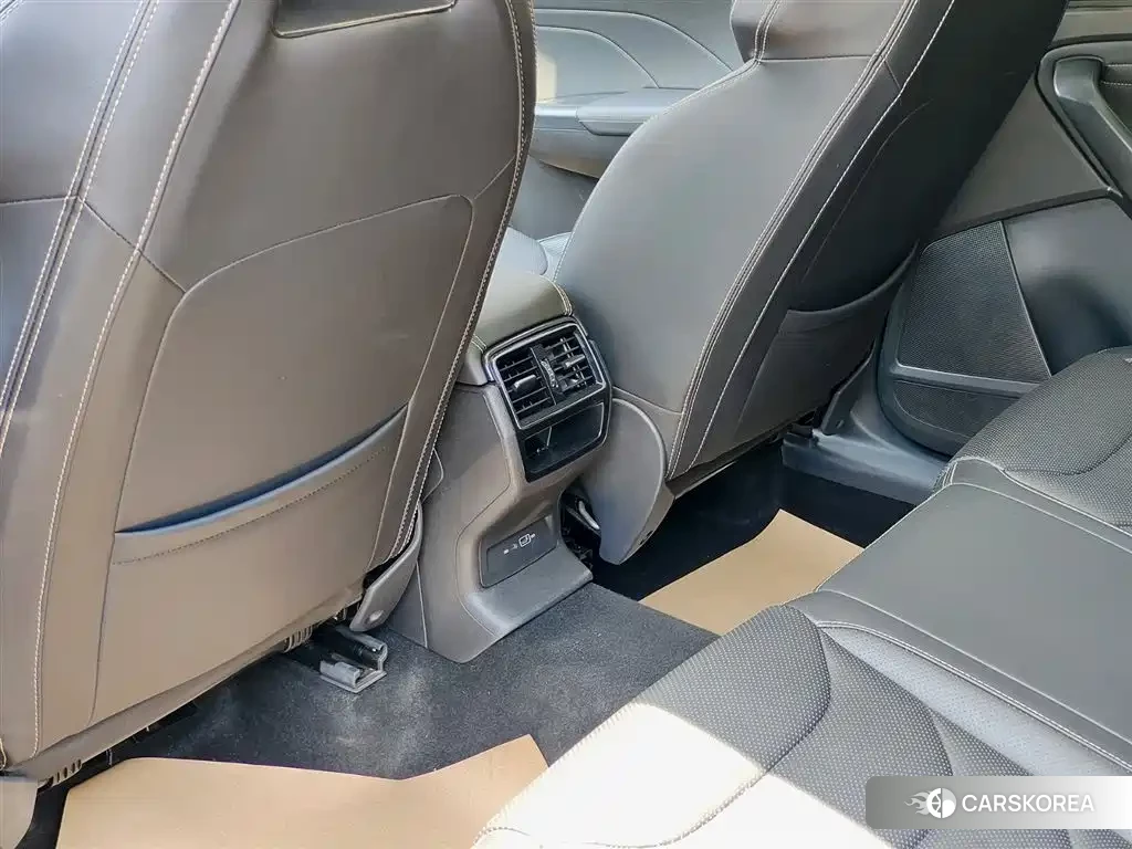 Skoda Kodiak 2023 Черный из Китая, фото 2