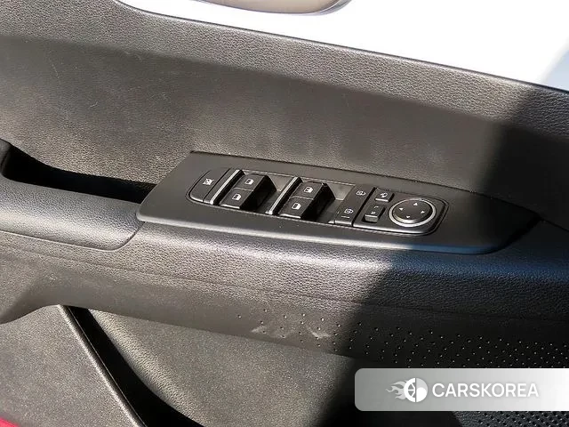 Kia The New K3 2nd generation 2021 Белый из Кореи, фото 2