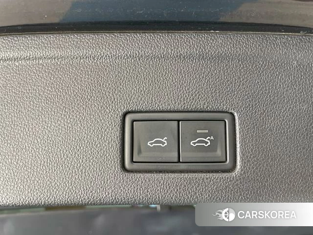 Volkswagen Touareg 2021 Черный из Китая, фото 2