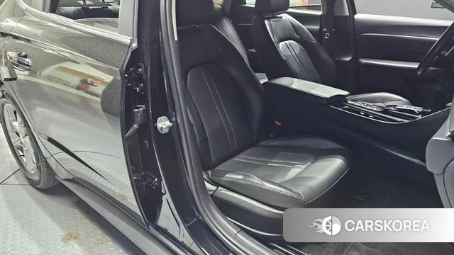 Hyundai Sonata (DN8) 2021 Черный из Кореи, фото 2