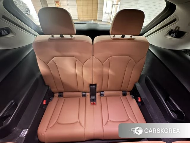 Audi Q7 2021 Черный из Китая, фото 2