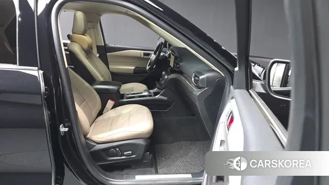 Ford Explorer 6th Generation 2020 Черный из Кореи, фото 2