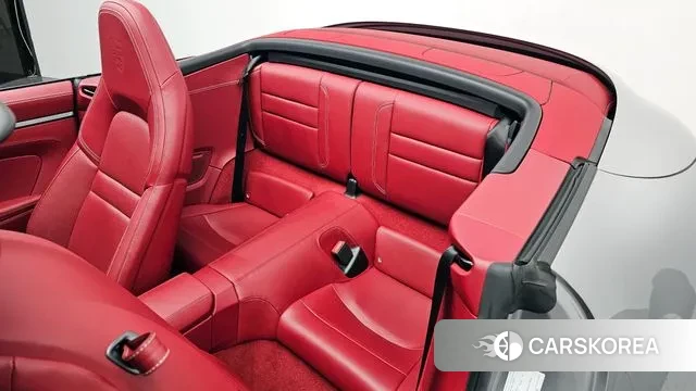 Porsche 911(992) 2020 Серебряный из Кореи, фото 2