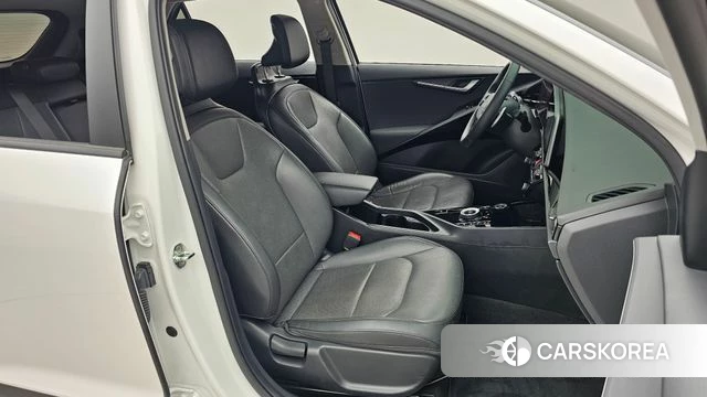 Kia Di Ol Nu Niro 2022 Белый из Кореи, фото 2