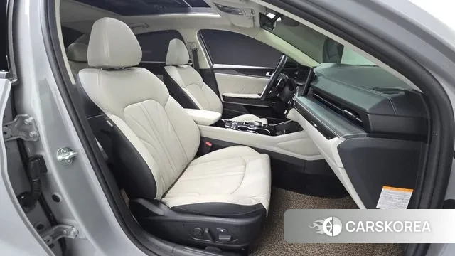 Kia The New K5 Hybrid 3rd generation 2024 Серебристо-серый из Кореи, фото 2