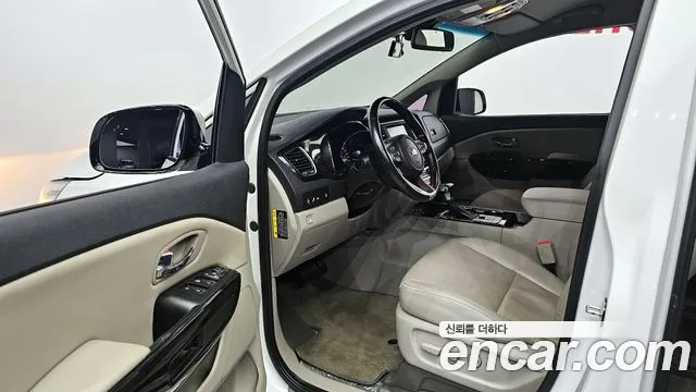 Kia The New Carnival 2019 Белый из Кореи, фото 2