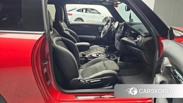 Mini Cooper S 2021 Красный из Кореи, фото 2