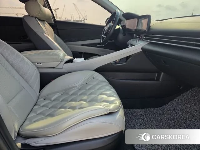 Hyundai Avante Hybrid (CN7) 2021 Серый из Кореи, фото 2