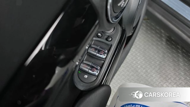 Mini Cooper 2023 Белый из Кореи, фото 2