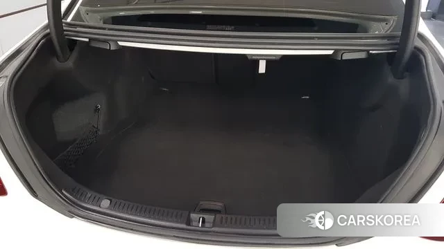 Mercedes-Benz E-Class W213 2018 Белый из Кореи, фото 2