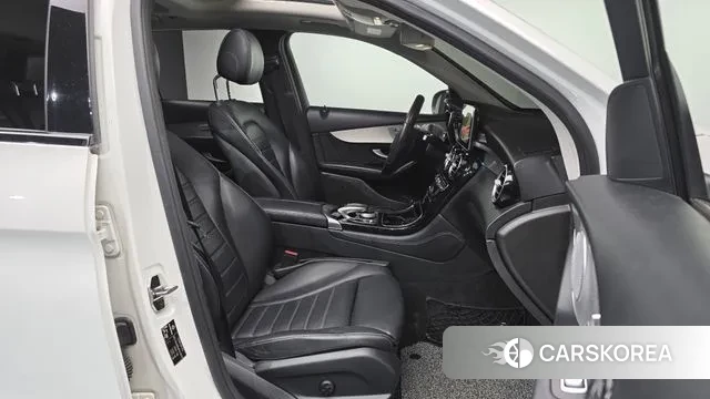 Mercedes-Benz GLC-Class X253 2018 Белый из Кореи, фото 2