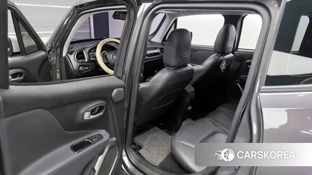 Jeep Renegade 2018 Серый из Кореи, фото 2