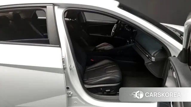 Hyundai Avante (CN7) 2022 Белый из Кореи, фото 2