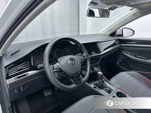 Volkswagen Bora 2022 Белый из Китая, фото 2
