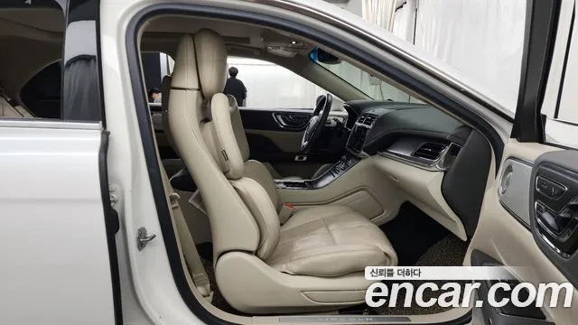 Lincoln Continental 10th Generation 2018 Белый из Кореи, фото 2