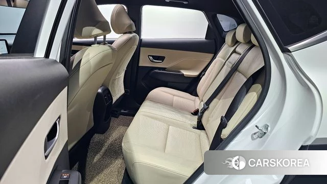 Hyundai Kona (SX2) 2023 Белый из Кореи, фото 2