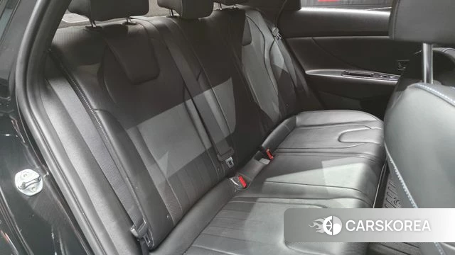 Hyundai Avante (CN7) 2022 Черный из Кореи, фото 2