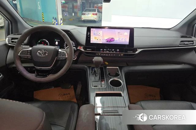 Toyota Saina 2024 Белый из Китая, фото 2