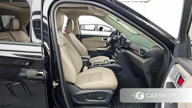 Ford Explorer 6th Generation 2021 Черный из Кореи, фото 2