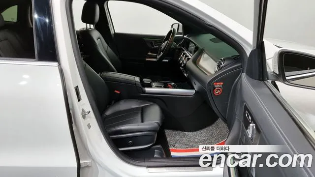 Mercedes-Benz GLA - Class H247 2021 Белый из Кореи, фото 2