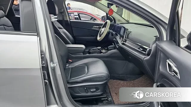 Kia Sportage 5th Generation 2021 Серебряный из Кореи, фото 2