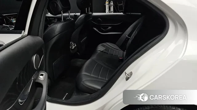 Mercedes-Benz C-Class W205 2018 Белый из Кореи, фото 2