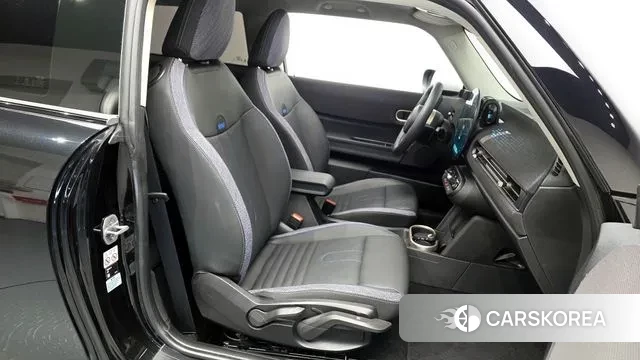 Mini Cooper C 4th generation 2025 Черный из Кореи, фото 2