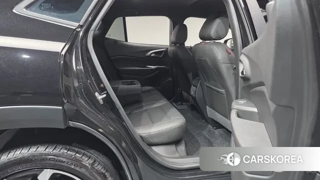 Chevrolet (GM Daewoo) Trax Crossover 2023 Черный из Кореи, фото 2