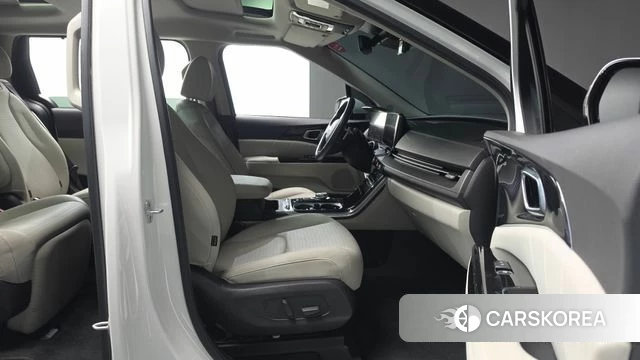 Kia Carnival 4th generation 2021 Белый из Кореи, фото 2