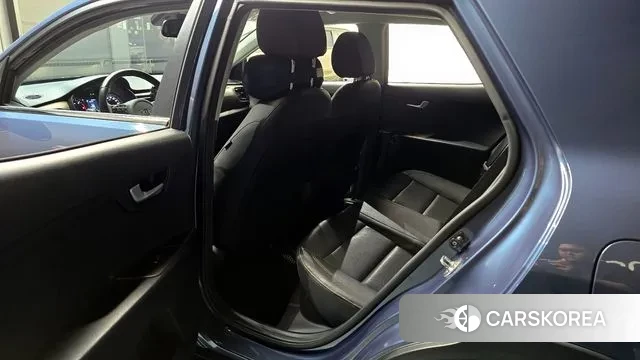 Kia Stonic 2018 Синий из Кореи, фото 2