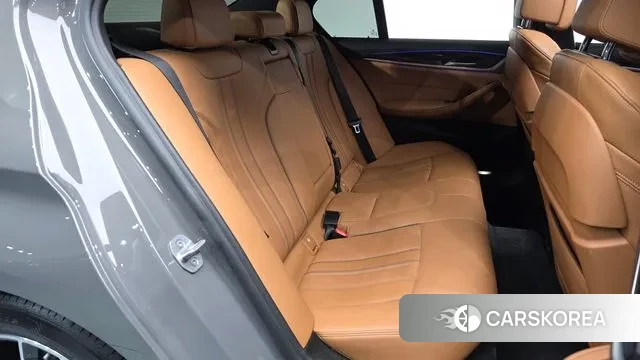 BMW 5 Series (G30) 2020 Серый из Кореи, фото 2