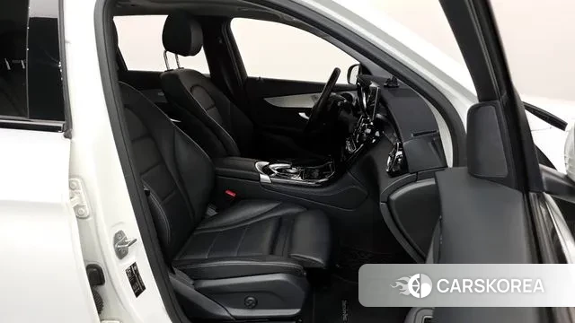 Mercedes-Benz GLC-Class X253 2018 Белый из Кореи, фото 2