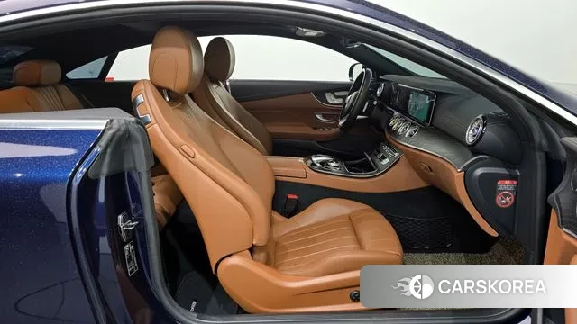 Mercedes-Benz E-Class W213 2019 Синий из Кореи, фото 2