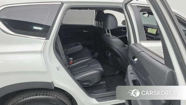 Hyundai The New Santa Fe 2023 Белый из Кореи, фото 2