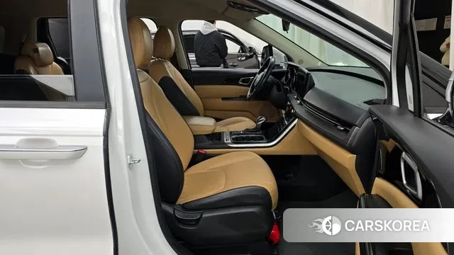 Kia Carnival 4th generation 2023 Белый из Кореи, фото 2