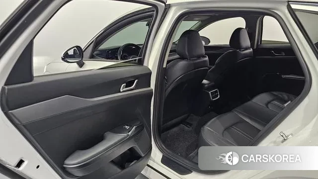 Kia K5 3rd generation 2022 Белый из Кореи, фото 2