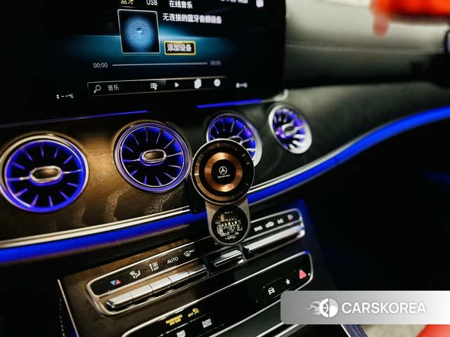 Mercedes-Benz E-class (imported) 2023 Темно-серый из Китая, фото 2