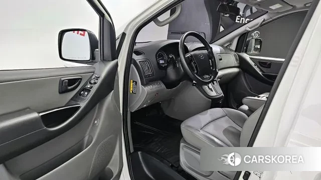 Hyundai The New Grand Starex 2021 Белый из Кореи, фото 2
