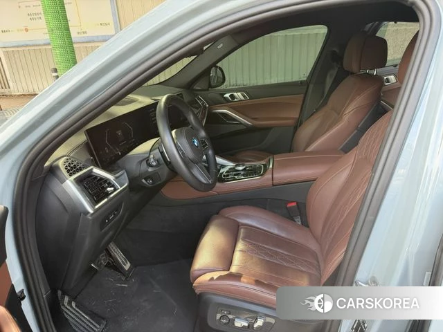 BMW X6 (G06) 2024 Небесно-голубой из Кореи, фото 2