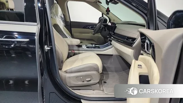 Kia The New Carnival 4th Generation 2024 Черный из Кореи, фото 2