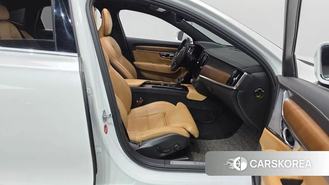 Volvo S90 2019 Белый из Кореи, фото 2