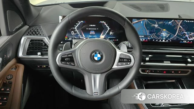 BMW X5 (G05) 2025 Светло-серебряный цвет из Кореи, фото 2