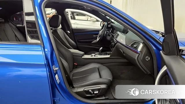 BMW 3 Series (F30) 2018 Синий из Кореи, фото 2