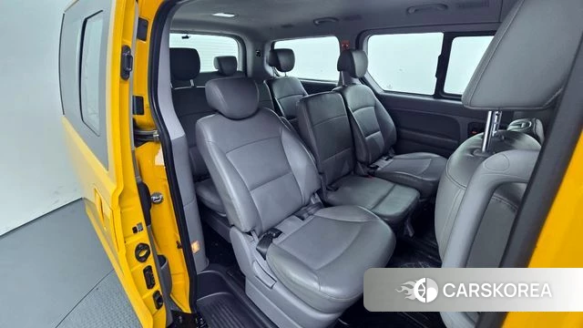 Hyundai The New Grand Starex 2018 Желтый из Кореи, фото 2