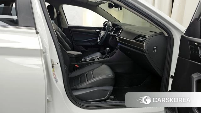 Volkswagen 7th Generation of Jetta 2020 Белый из Кореи, фото 2