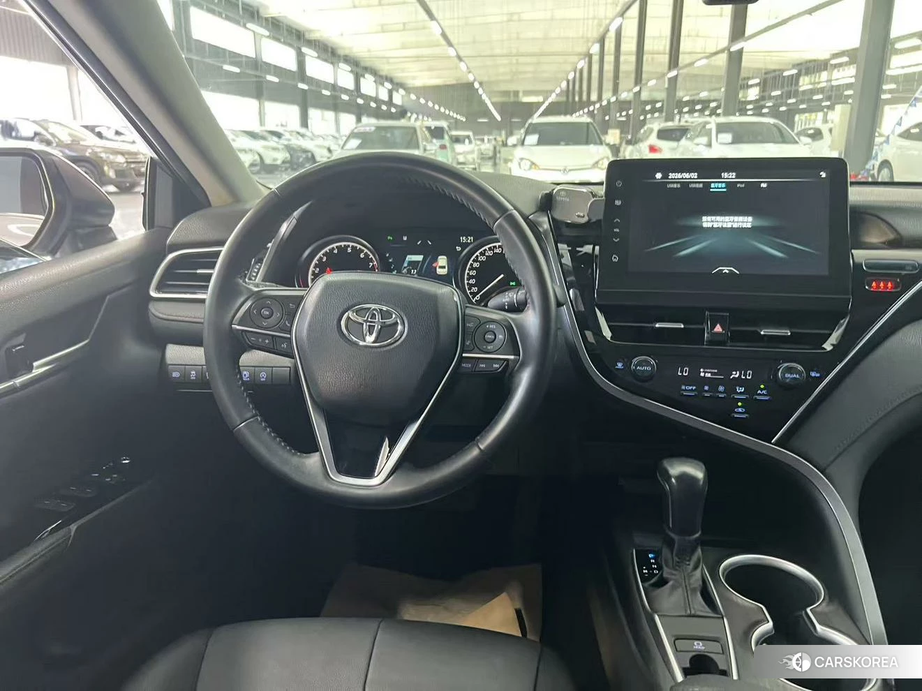 Toyota Camry 2021 Темно-серый из Китая, фото 2