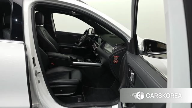 Mercedes-Benz GLA - Class H247 2021 Белый из Кореи, фото 2