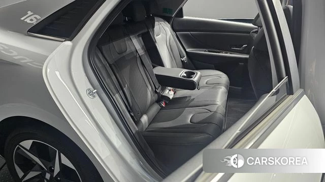 Hyundai Avante (CN7) 2023 Белый из Кореи, фото 2