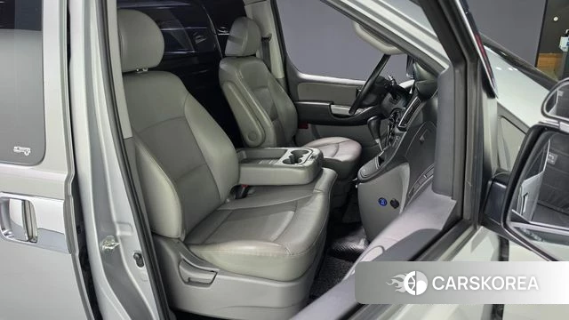 Hyundai The New Grand Starex 2020 Серебряный из Кореи, фото 2